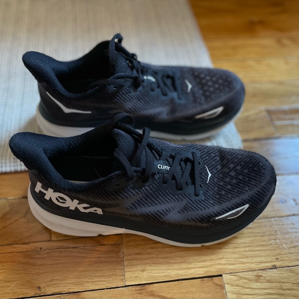 Women’s Hoka Clifton 9, Size 9